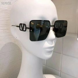 Picture of Valentino Sunglasses _SKUfw54107395fw